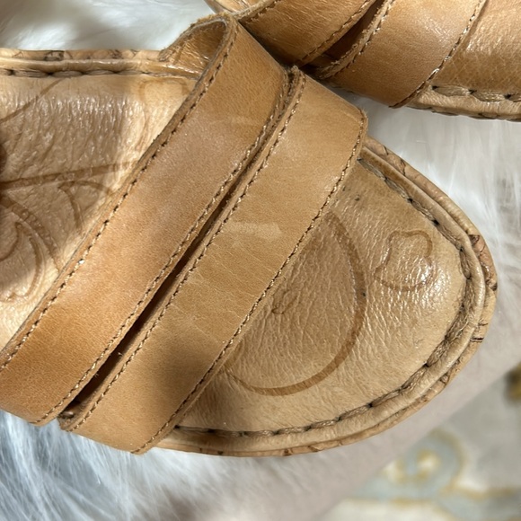 Born wedge leather shoes size 8 - Picture 3 of 6